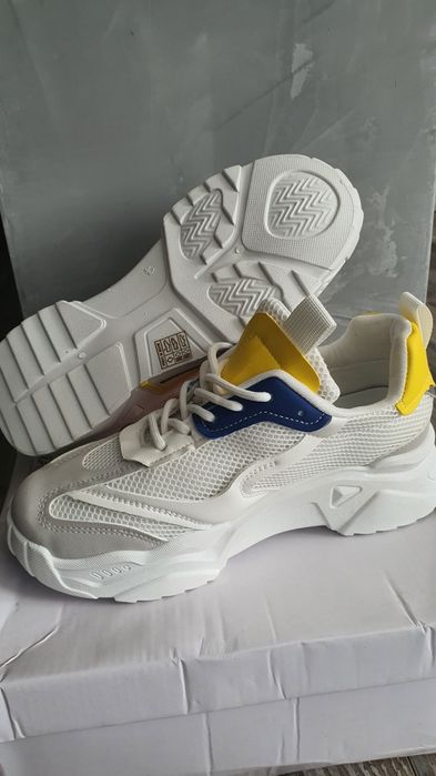 Маратонки 39 номер