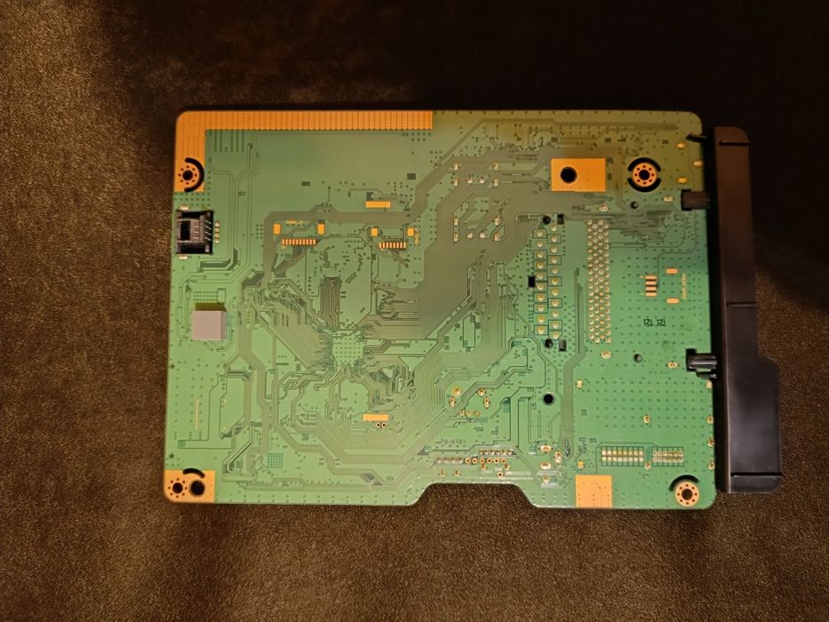 Платка за Samsung UE32J4000AW