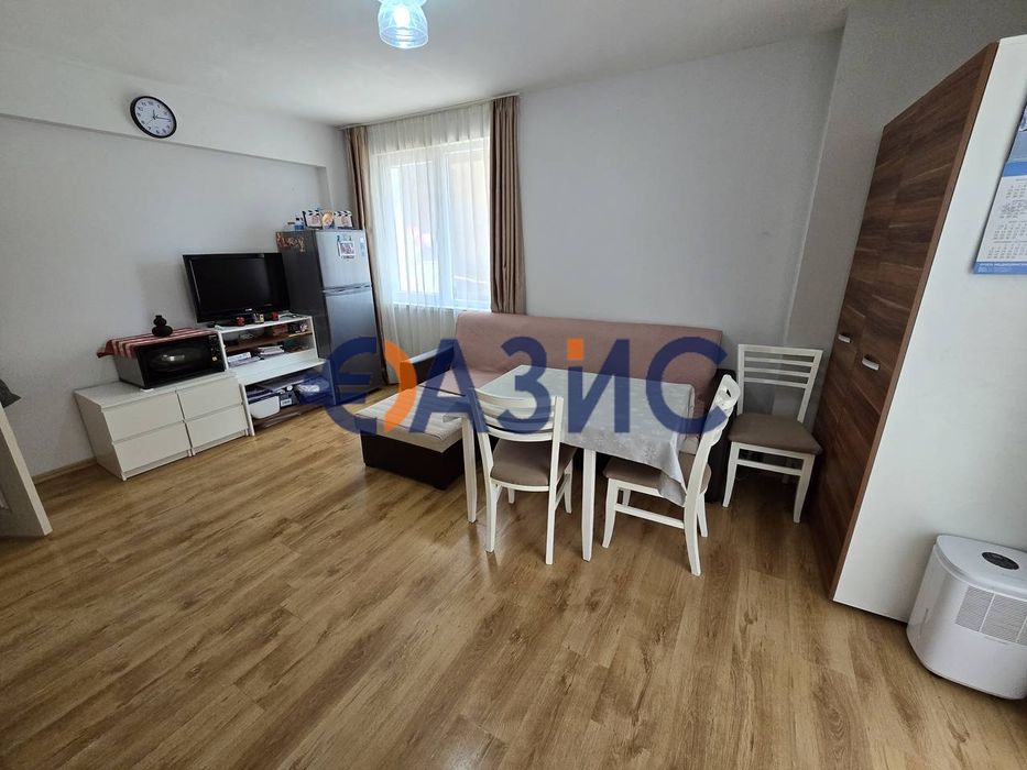 Продава се Тристаен апартамент в с. Равда, Област Бургас - 72 кв.м за 1431 €/кв.м - Снимка #8