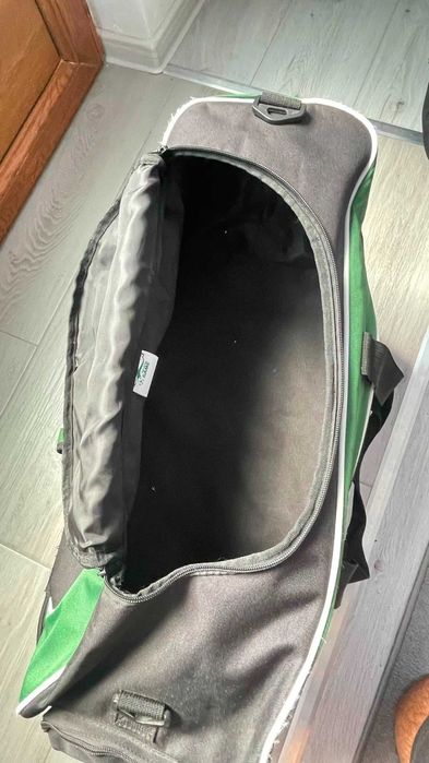 3 x Geantă voiaj/sport Carlsberg – compartiment pantofi – 2 noi, sigilate + 1 foarte puțin folosită