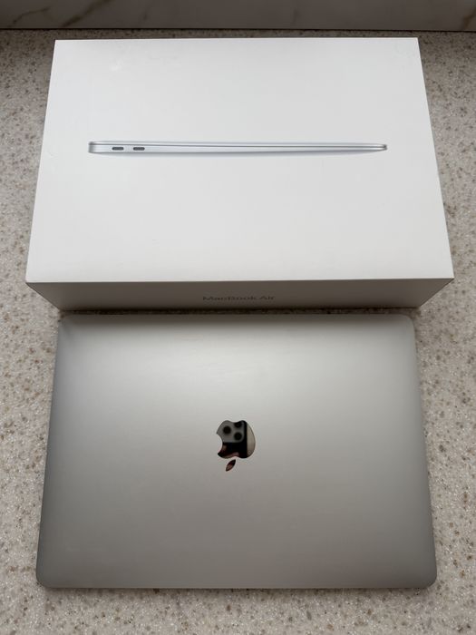 MacBook Air M1 13-inch 16/256