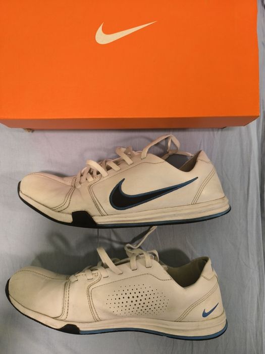 Nike номер 42.5 кожени маратонки