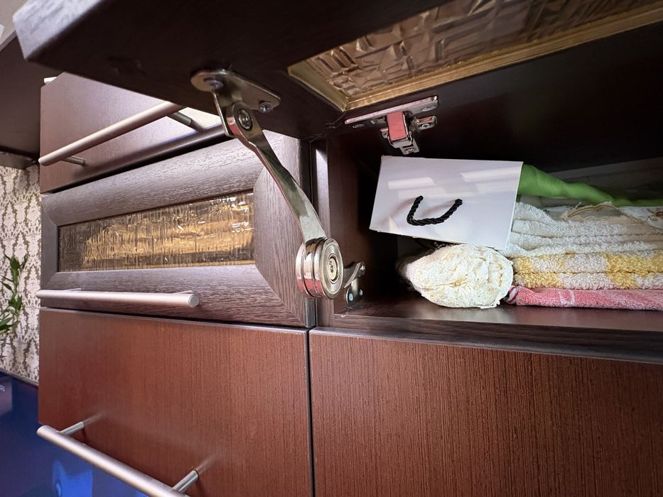 Подставка для телевизора