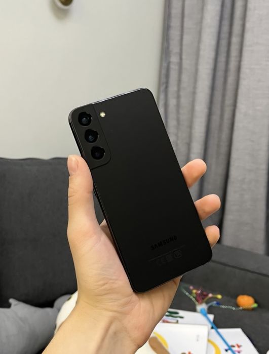 Samsung galaxy s22 plus