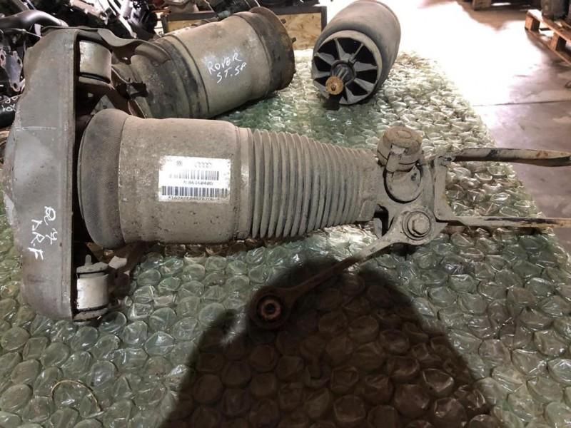 Perna de aer dreapta fata Audi Q7 4L 7L8616040D 3.0 tdi