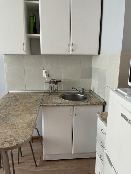 Сдам помесячно квартиру.