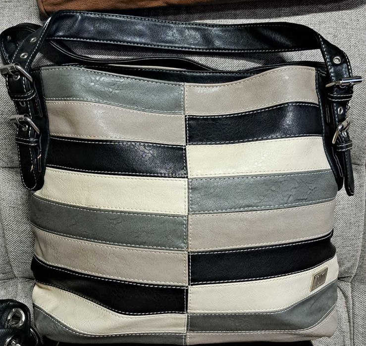 Распродажа сумок