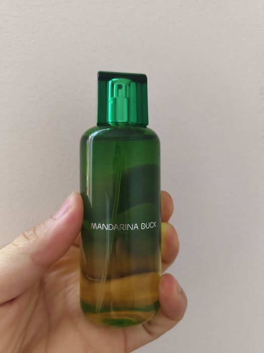 Екі парфюм сатылады