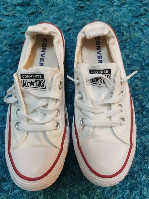Converse albi 37,5 , 24 cm , ca și noi