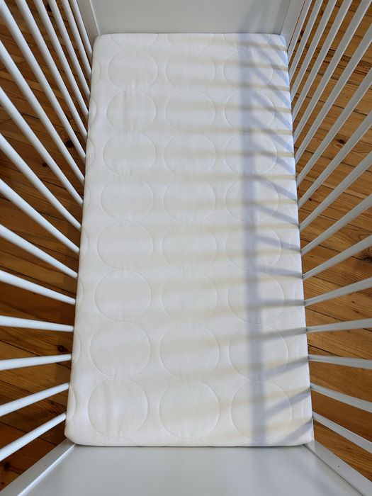 IKEA - Бебешко креватче SMÅGÖRA + матрак с пяна SKÖNAST