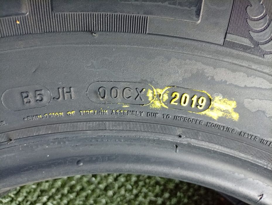 225 75 16c Michelin