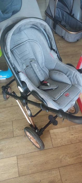 Детска количка 3 в 1