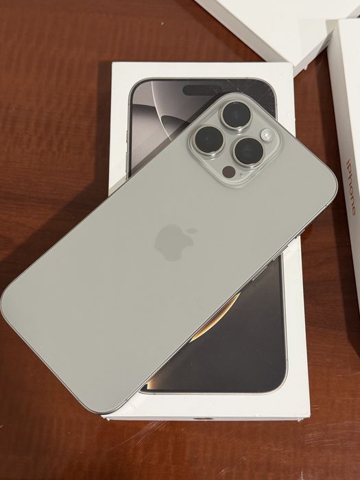 Iphone 16 pro max 256gb eSIM