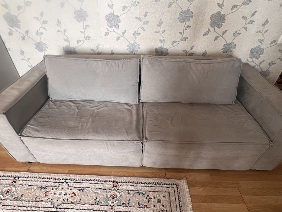 Продам Диван в хорошем состоянии