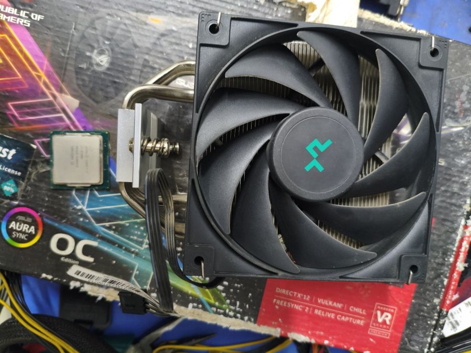 Процессор i7 9700K + кулер мощный