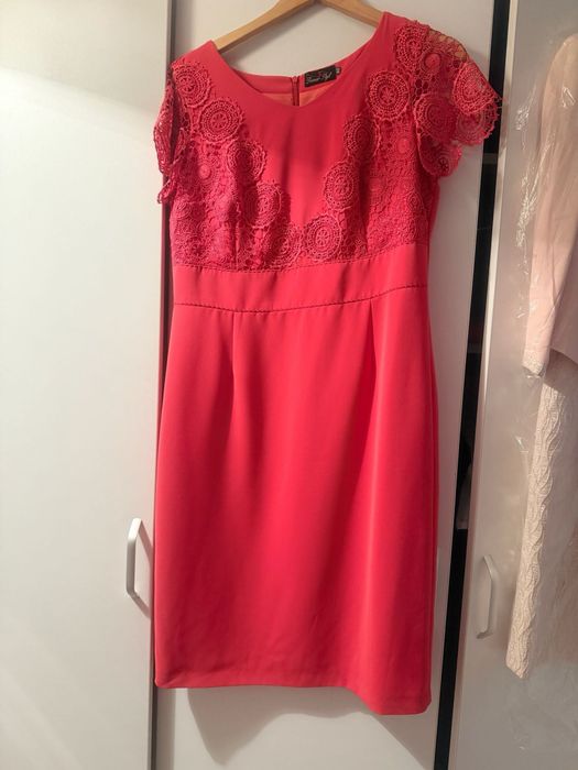 Costum cu rochie