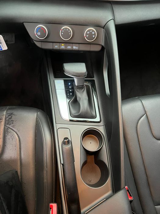 Продам Хундай Аванта.