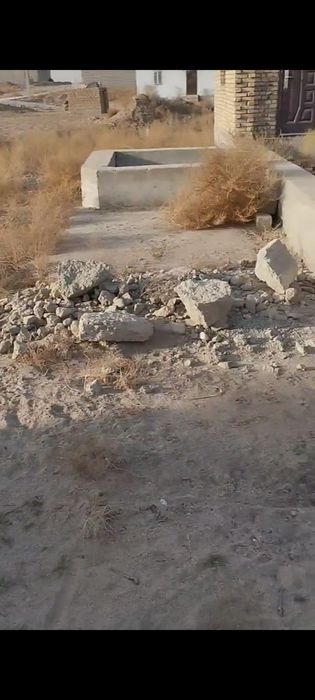 Земля 4сотих с одной комнотой