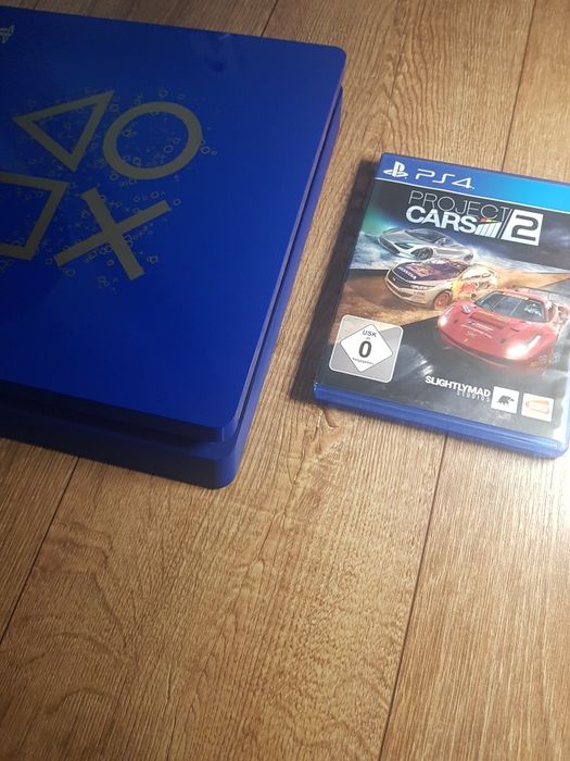 Play Station 4 slim limited edition 500GB