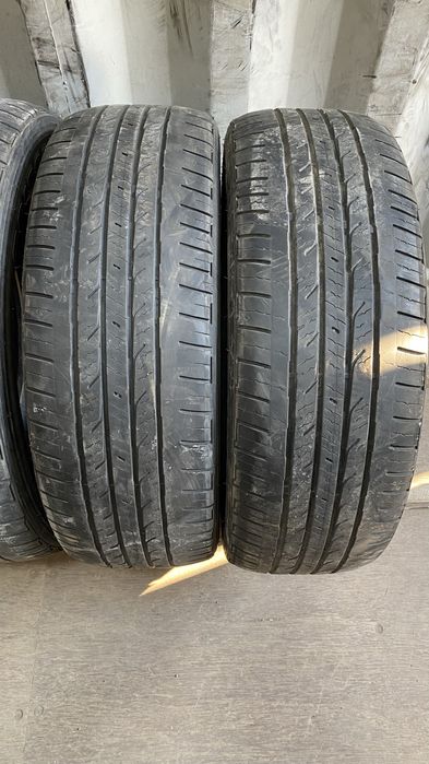 Комплект шин Bridgestone 215/60/17