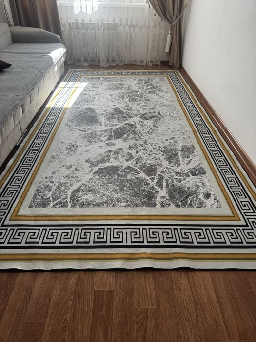 Продам ковер декорактивный 200*400см