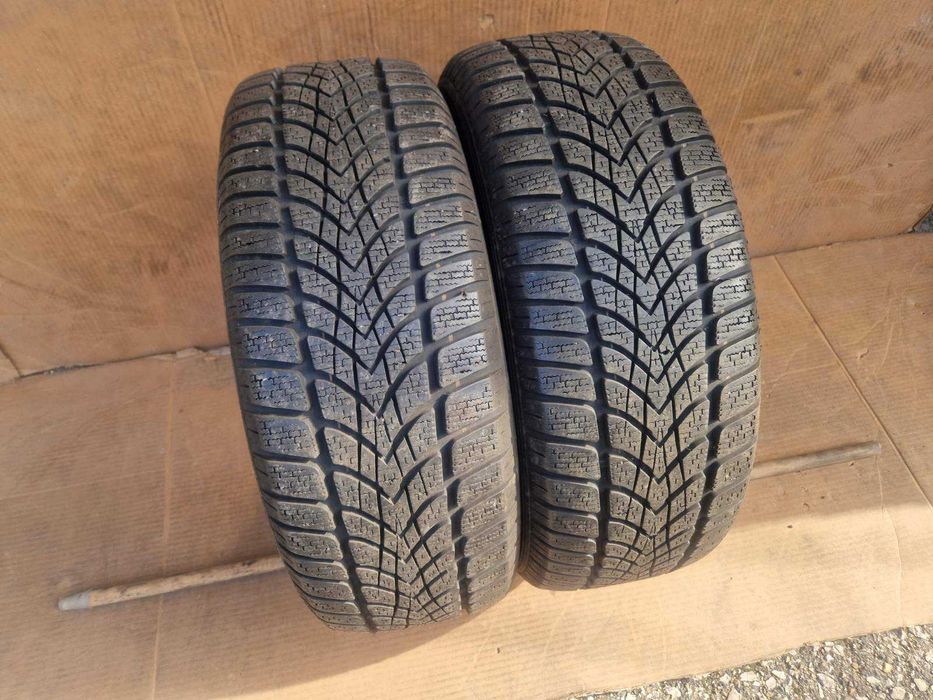 2 Dunlop R16 205/55
Зимни гуми 
DOT4519
