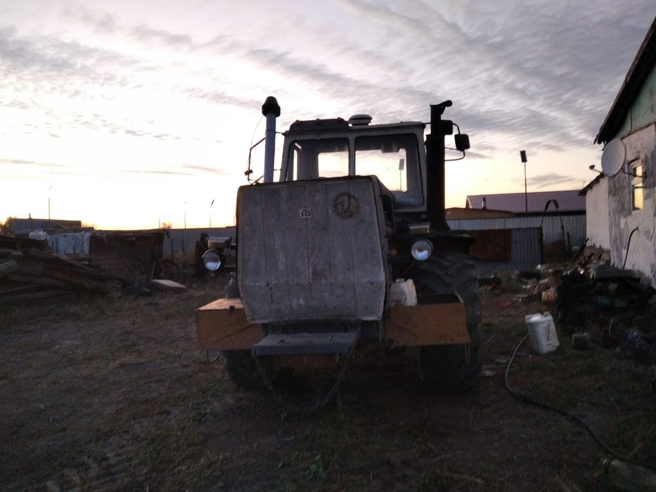 Продам трактор т150к