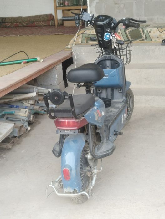 Скутер Ск8 про мак