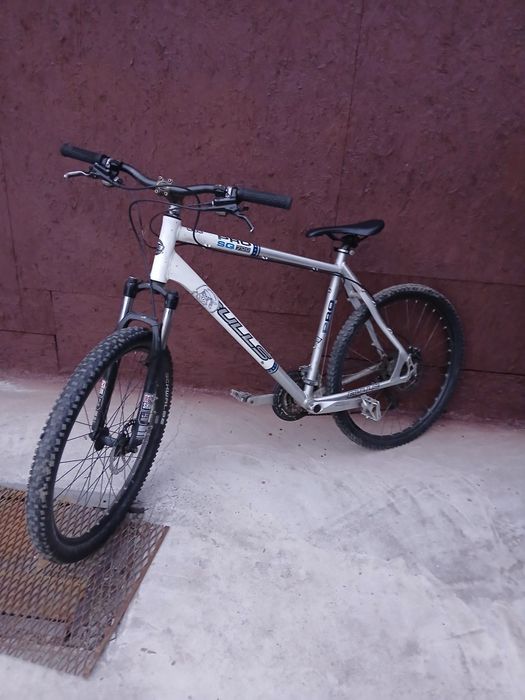 Bicicletă Bulls .