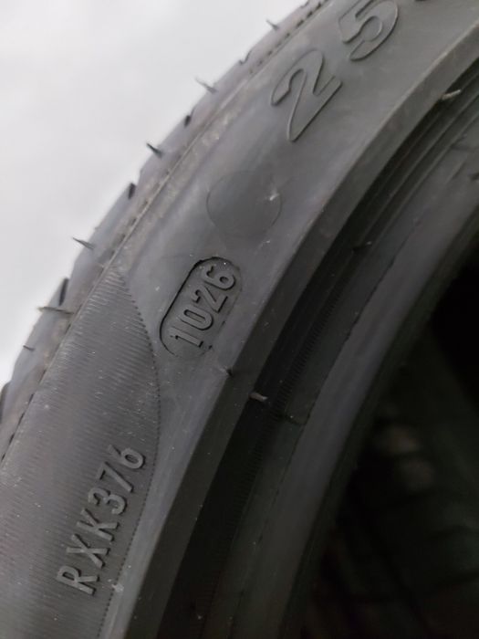 Anvelope 255 35 20 Pirelli P Zero • NOI !!! • 2 bucati
