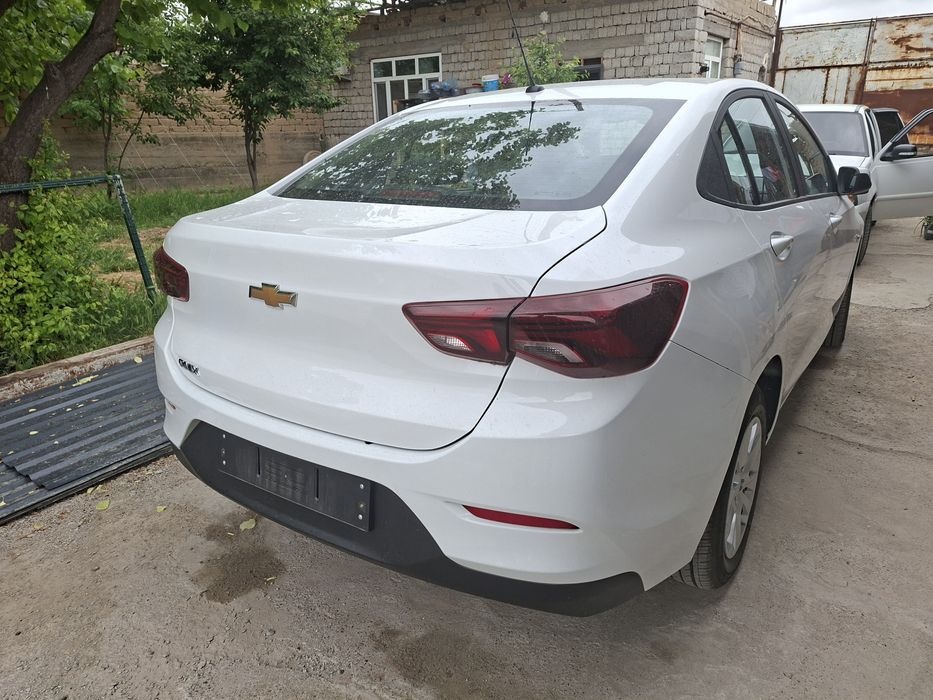 Onix arendaga boshiga 5000