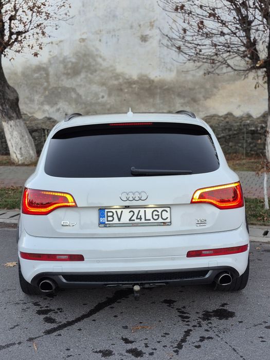 Vand Audi Q7 S-line