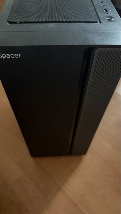 Unitate desktop PC i5 cu carcasa Spacer si monitor LG