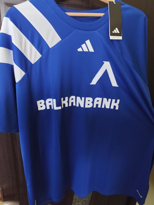 Левски победи в двубой на гиганти