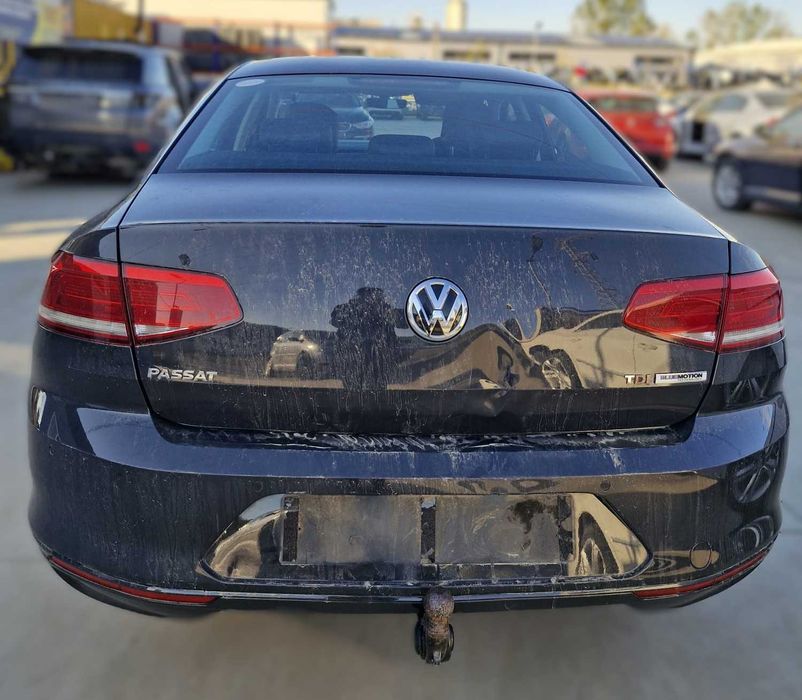 Dezmembrez VW Passat B8 break berlina 2.0D 2015 cod motor CRL 1.6D DCX