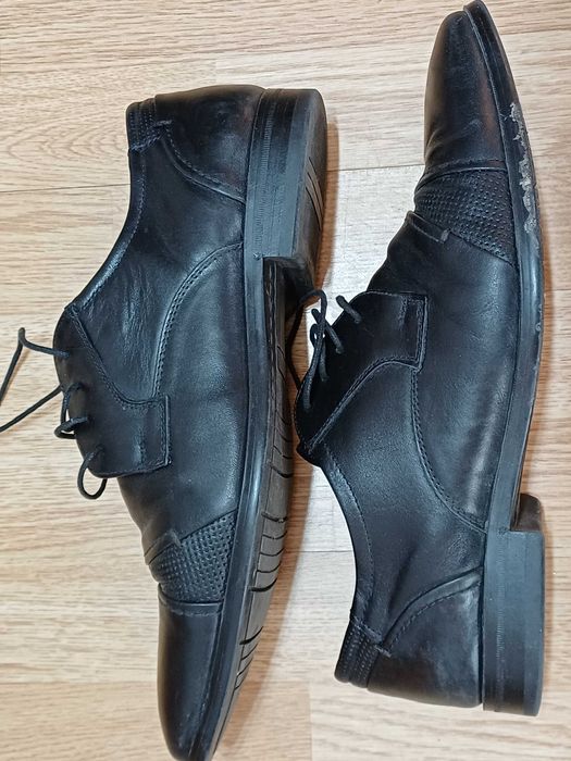 Pantofi barbati in stare buna