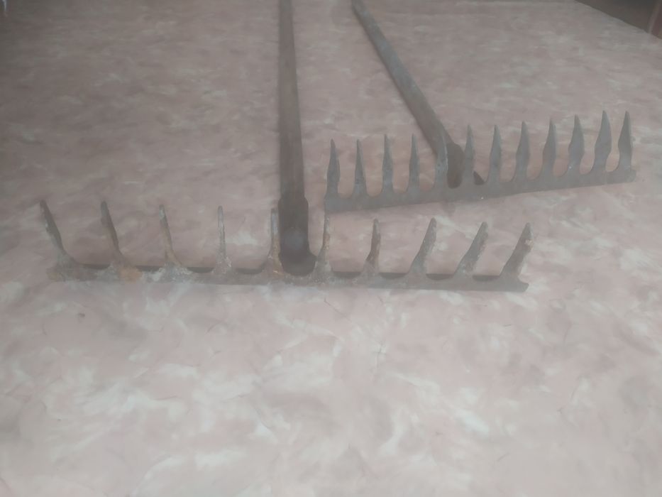 Продам грабли, советские, очень прочные.