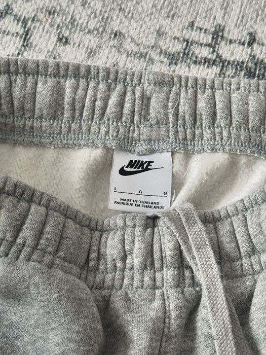Продам Nike брюки оригинал