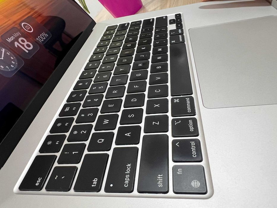 Macbook M2 Air 15" 8/256GB