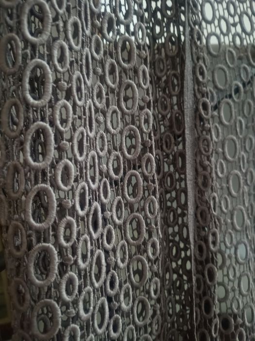 Vesta tip cardigan , sal cu aplicatii manuale cadou