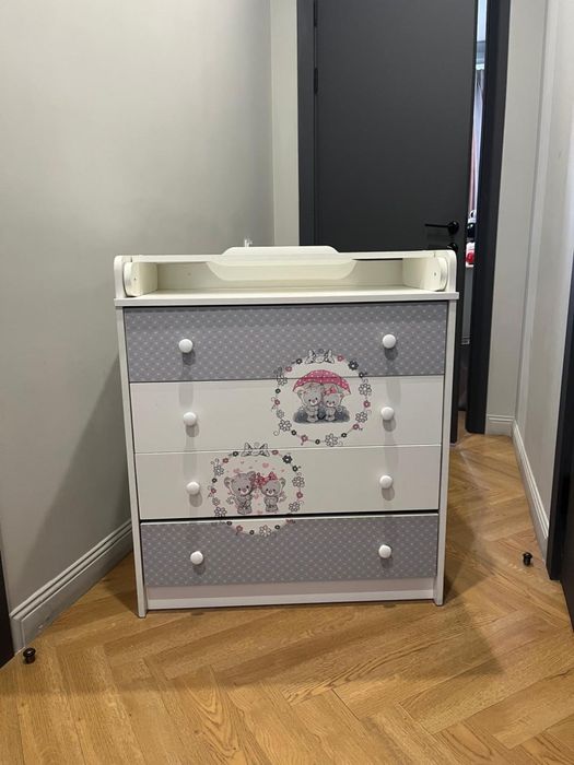 Пеленальный столик