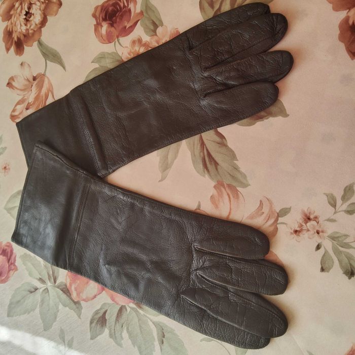 Продавам ново мъжко кожено яке