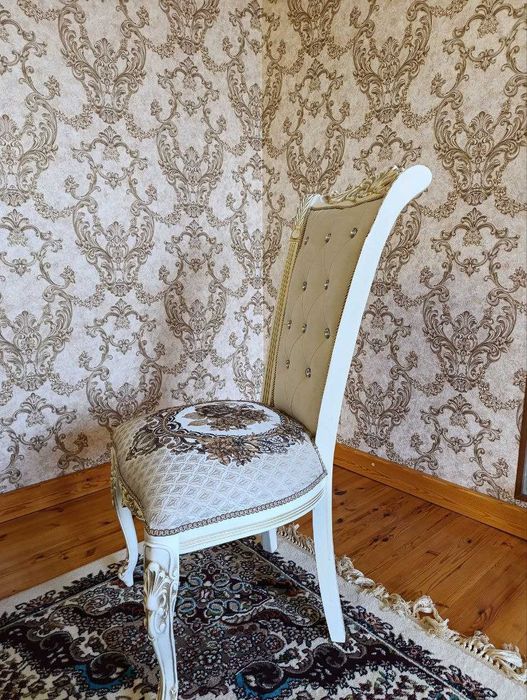 Zamonaviy klassik dizayndagi stullar