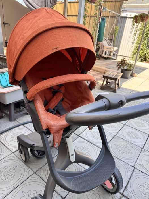 Продам Коляска Stokke