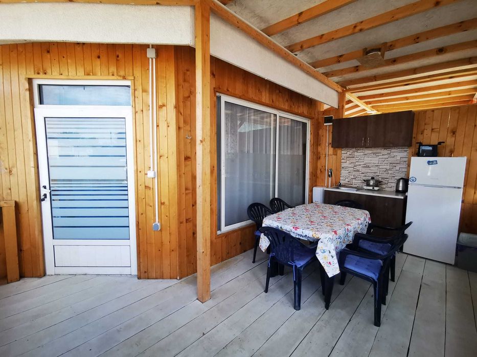 бунгало / каравана 30 метра от плажа , първа линия , Арапя