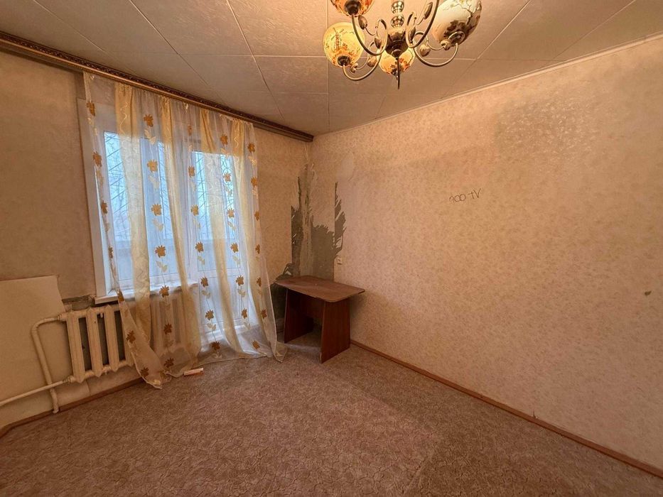 Срочно 3х комнатная в 8 мкр