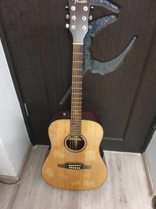 Chitară  clasică Fender f 1000