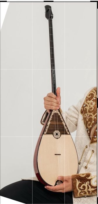 Домбыра (қызыл ағаштан)