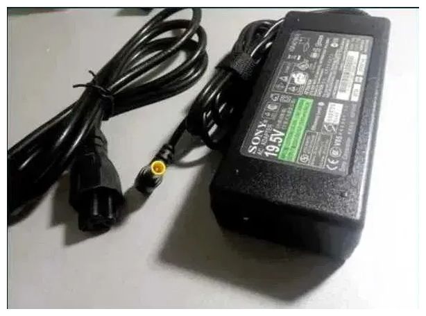 Блок питания SONY на ноутбук и телевизор