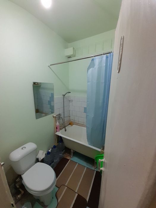 1 xonali kvartira 2 xona qilingan sotiladi